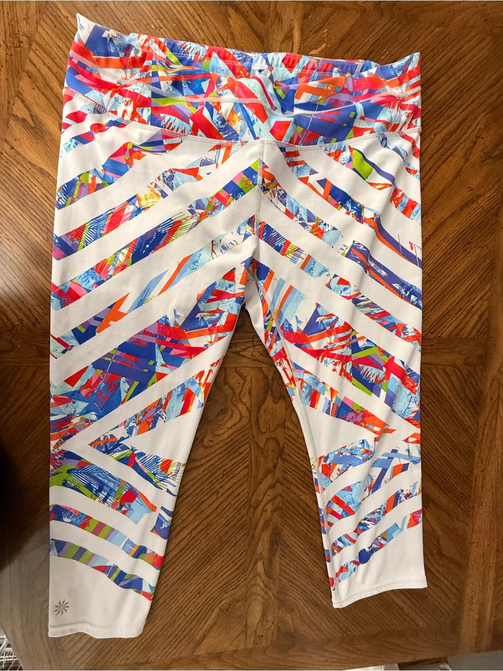 Athleta Kaleidoscope Sonar Capri Leggings Activewear Pants Women's XL